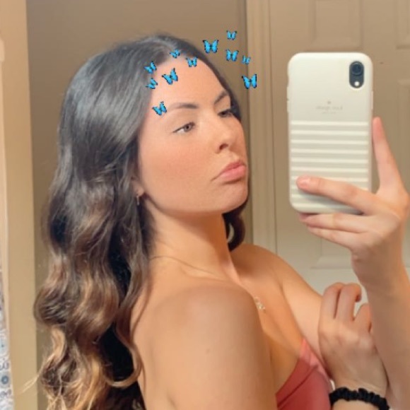 Meet your Posher, Kayla - Picture 1 of 1